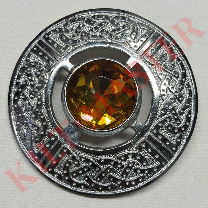 Yellow Stone Kilt Fly Plaid Brooch - Silver Elegance
